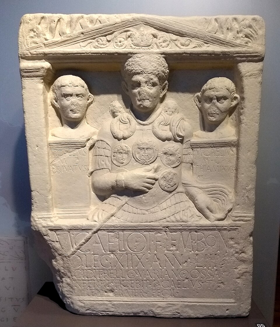 Caeliusstein,_Kopie_im_LVR-RömerMuseum.jpg