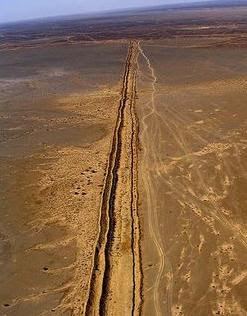 moroccan-western-sahara-wall-43cca195-53bb-47dd-99bd-7a78205c35b-resize-750-3468047893.jpg