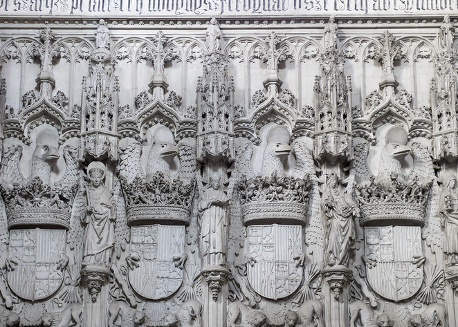 San Juan de los Reyes - Wand Chorbereich.png