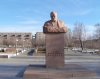 S.P.Korolev_monument_in_Baykonur_city_03.2006.jpg