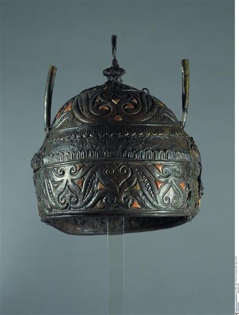 63ffe64026628aae38d5cc0ff05466d9--roman-helmet-celtic-art.jpg